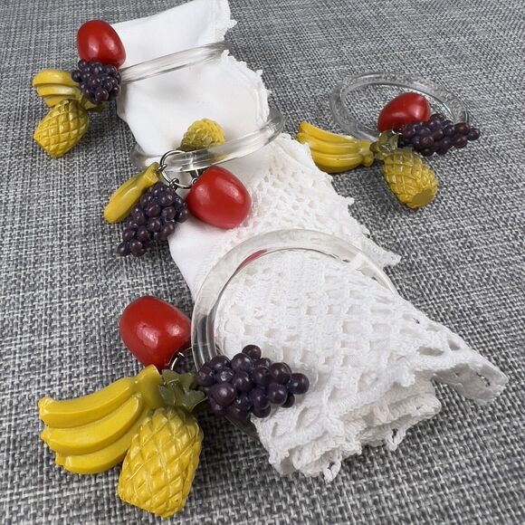 Dangling Fruit Napkin Rings Set Of‎ 4 Banana Pineapple Apple Grapes Grannycore - Picture 1 of 6
